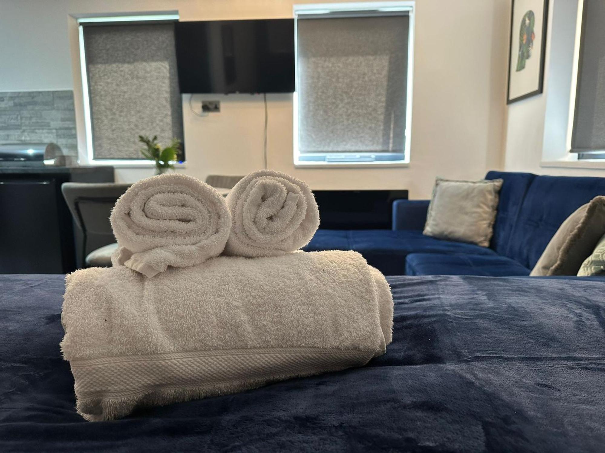 Newark House Premium Apartments With Sofa Beds - Wifi - Free Parking - Perfect For Contractors! Peterborough Exteriör bild