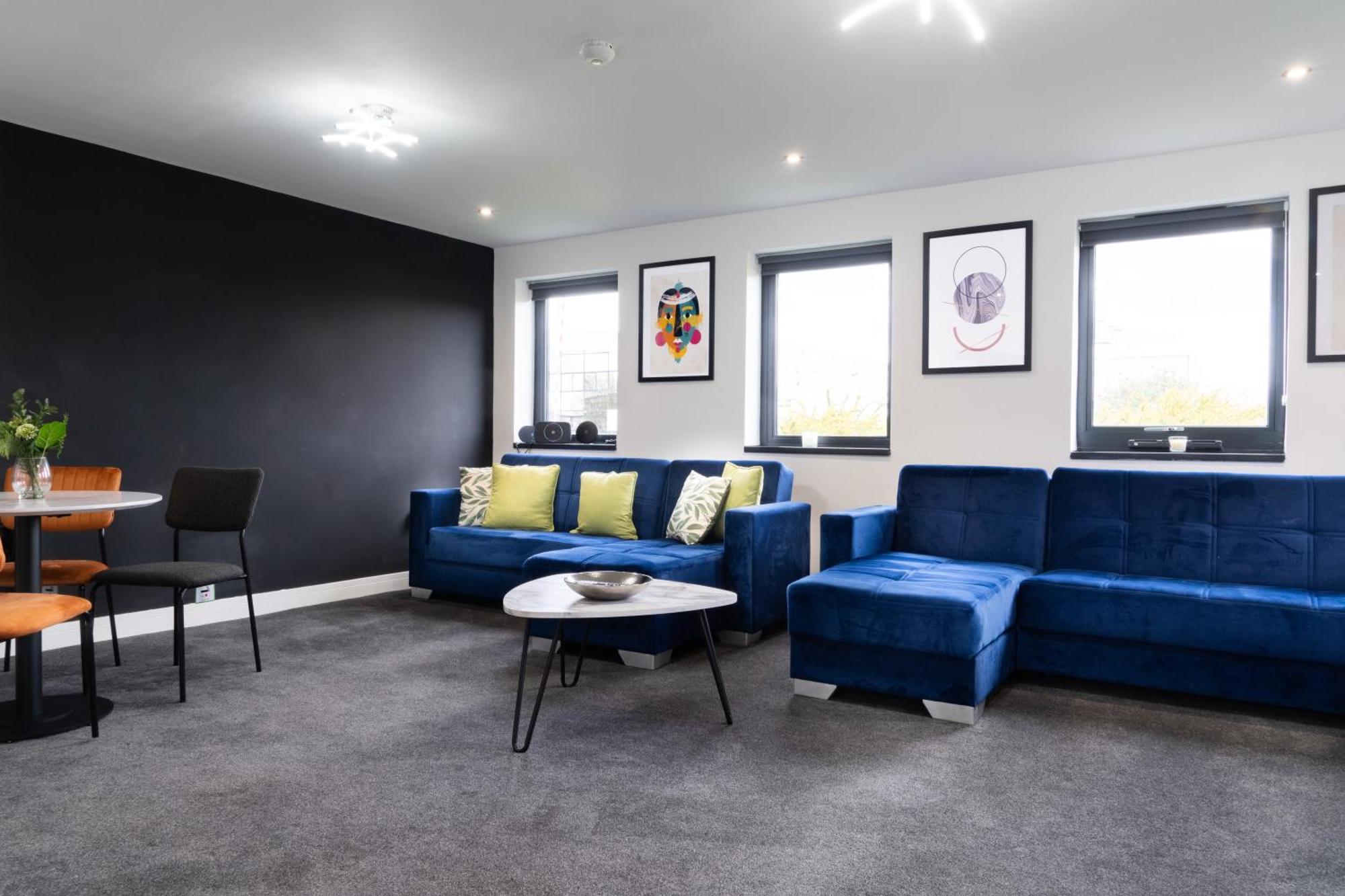 Newark House Premium Apartments With Sofa Beds - Wifi - Free Parking - Perfect For Contractors! Peterborough Exteriör bild